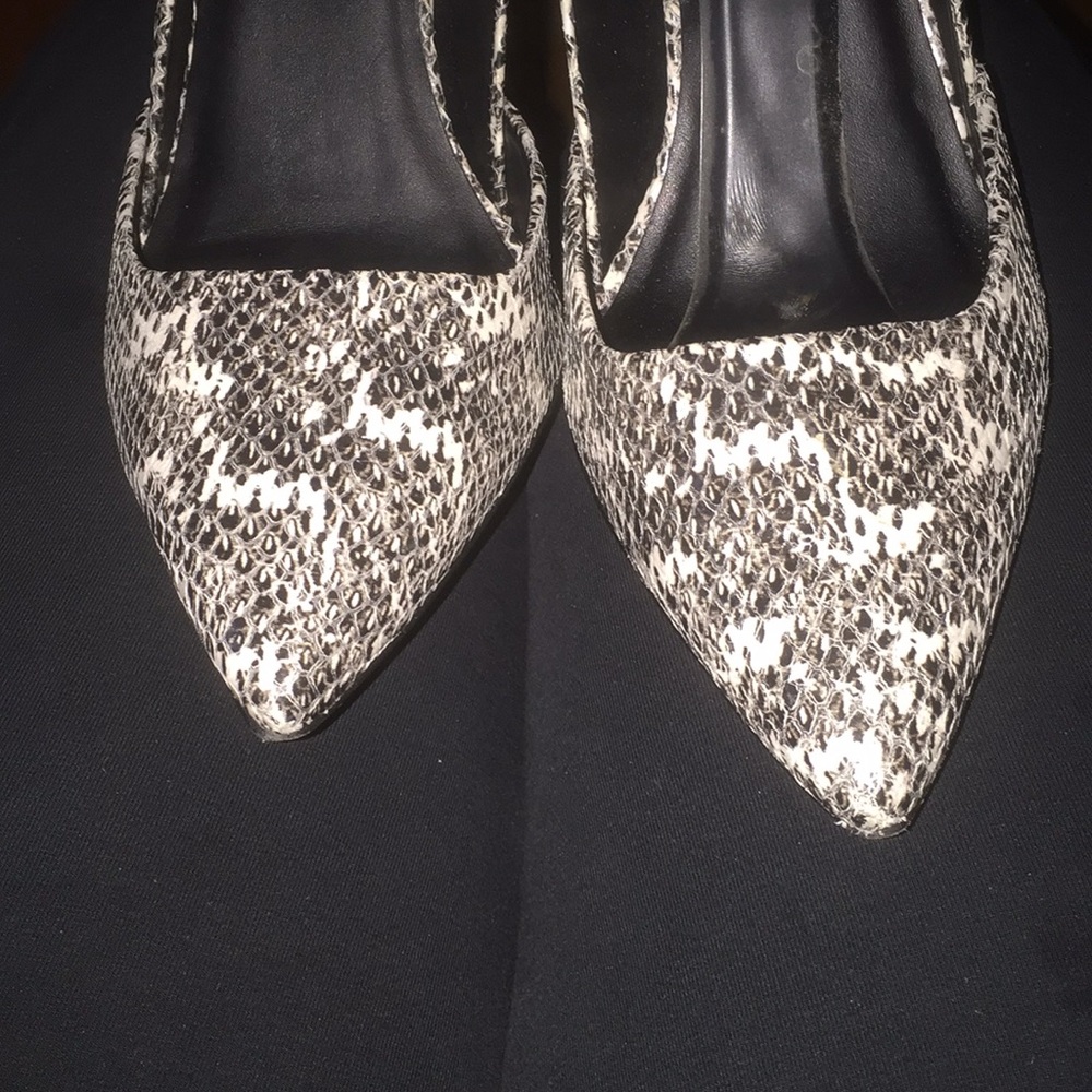 Trina Turk Snakeskin pumps - Picture 5 of 5